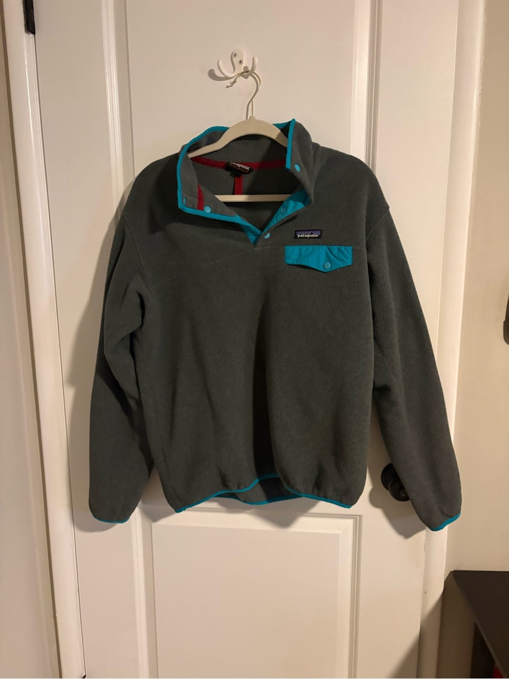 Patagonia Gray Fleece Pullover with Teal Trim